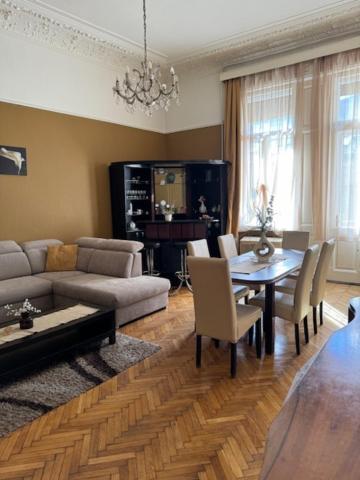 Izabella Home บูดาเปสต์ ภายนอก รูปภาพ