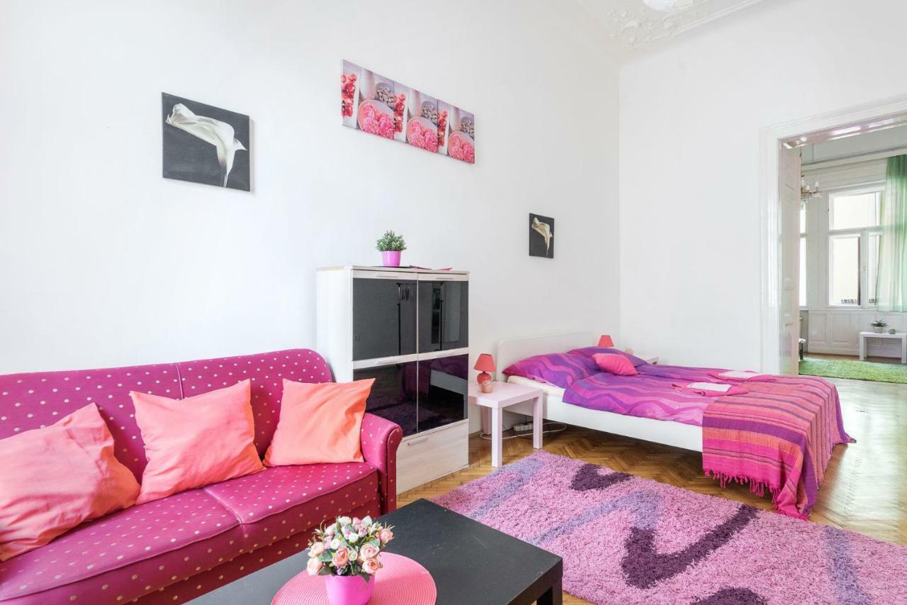 Izabella Home บูดาเปสต์ ภายนอก รูปภาพ