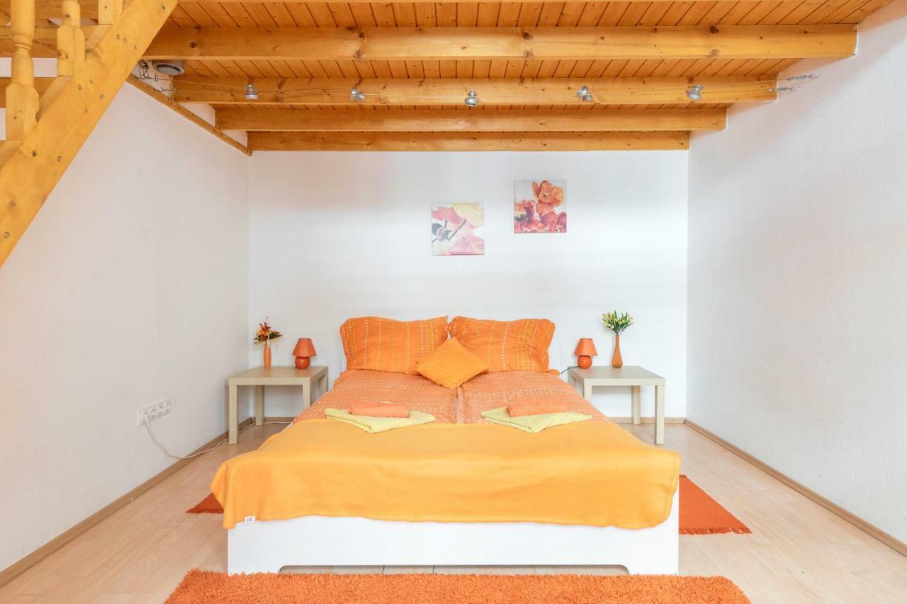 Izabella Home บูดาเปสต์ ภายนอก รูปภาพ